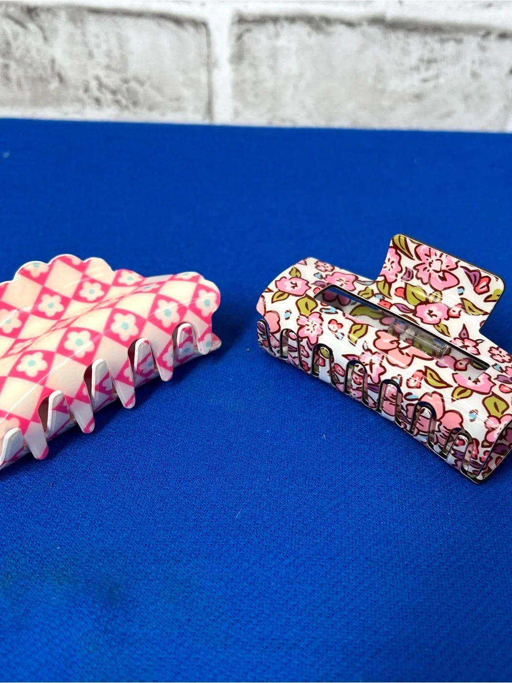 FREE W/ ANY PURCHASE Pink Floral & Check Hair Claw Clips - 2 Pack